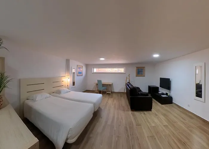Carrapateira Retreat